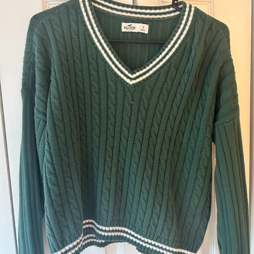 Hollister Boxy Green Sweater